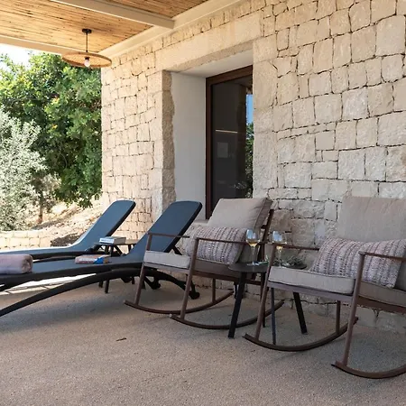 Relais Chiaramonte 4* רגוזה