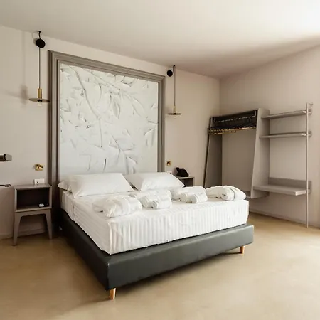 Relais Chiaramonte אתר נופש 4*